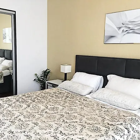 Lägenhet 100 Sqm Luxury Apartment Wilanow