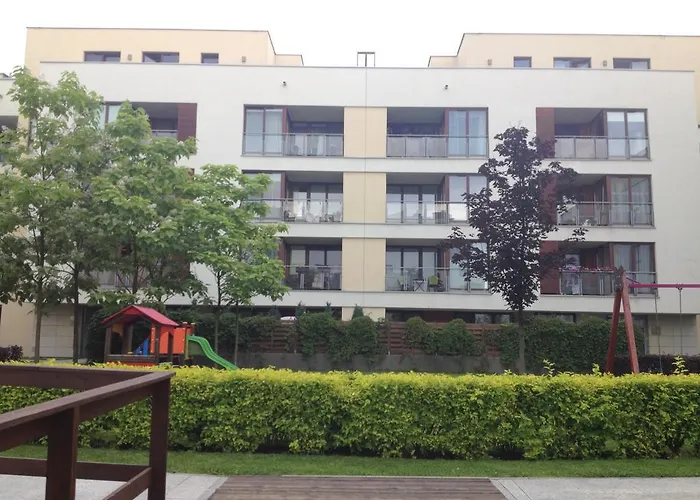 100 Sqm Luxury Wilanow アパート ワルシャワ