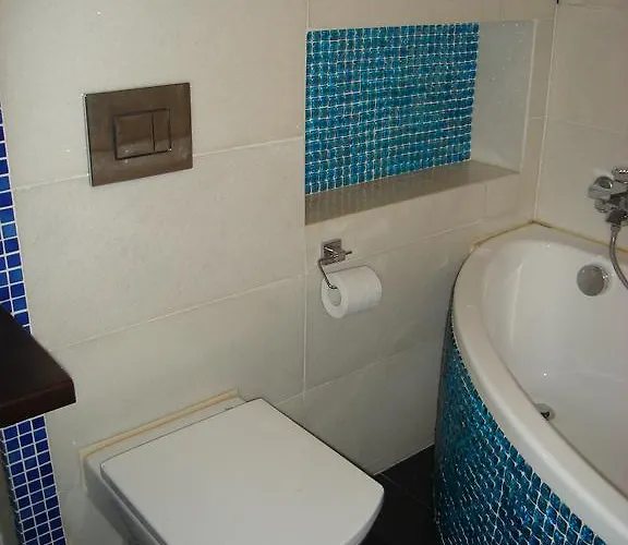 100 Sqm Luxury Wilanow アパート *