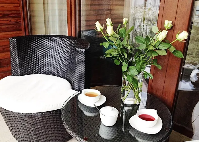 100 Sqm Luxury Wilanow アパート