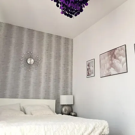 100 Sqm Luxury Wilanow Apartamento *